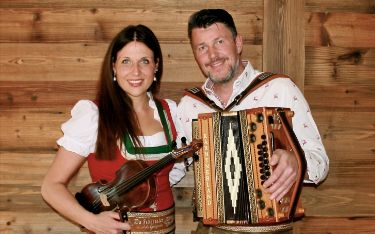 Da Zillertaler und die Geigerin